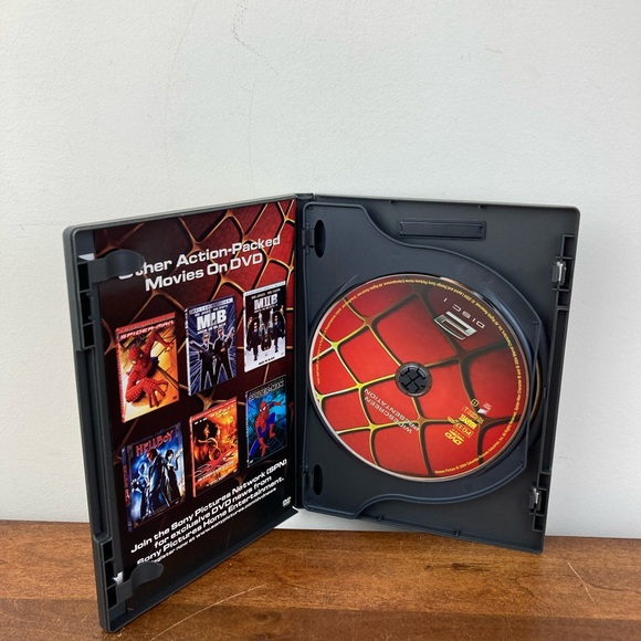 Spider-Man 2 Widescreen Presentation Special Edition Tobey Maguire DVD Movie - Picture 5 of 8